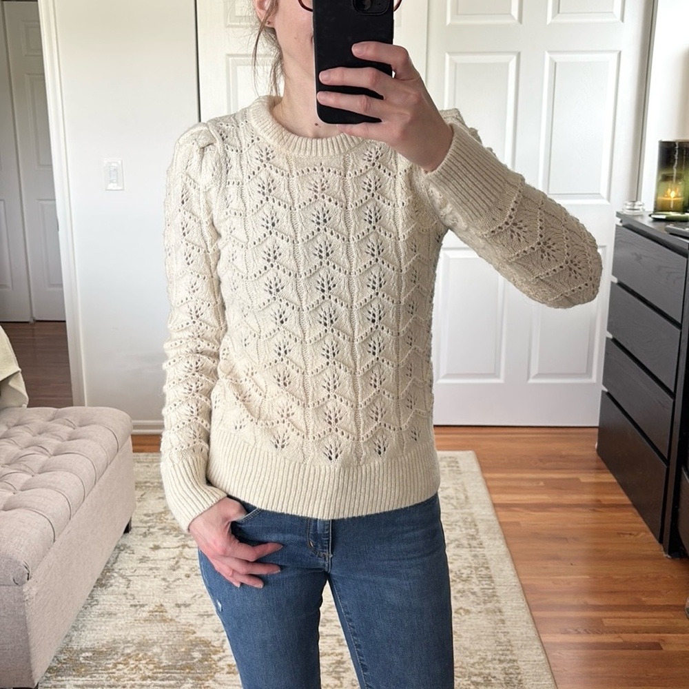 GAP Cream Off White Knit Pattern Size XS